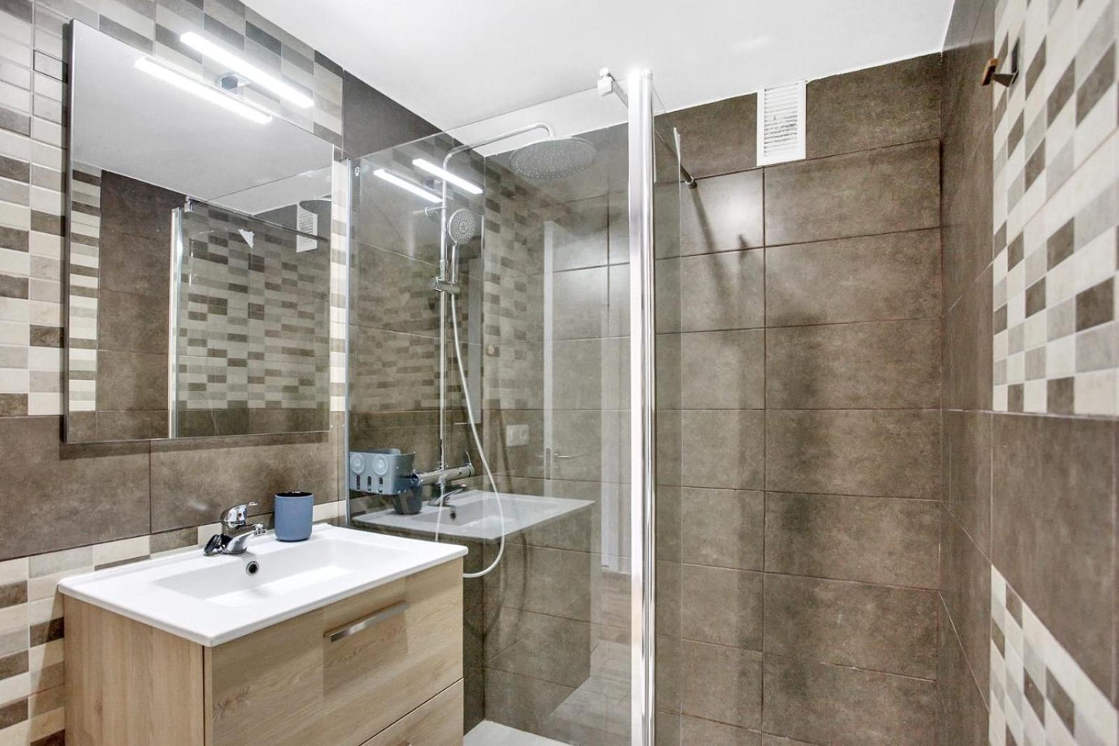 Apartament Modern In Playa De Americas